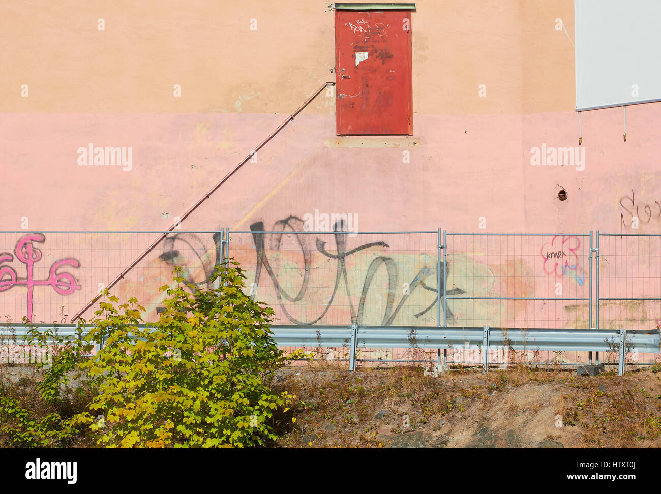 Porte métallique inaccessibles dans le mur, la Suède, Scandinavie Banque D'Images