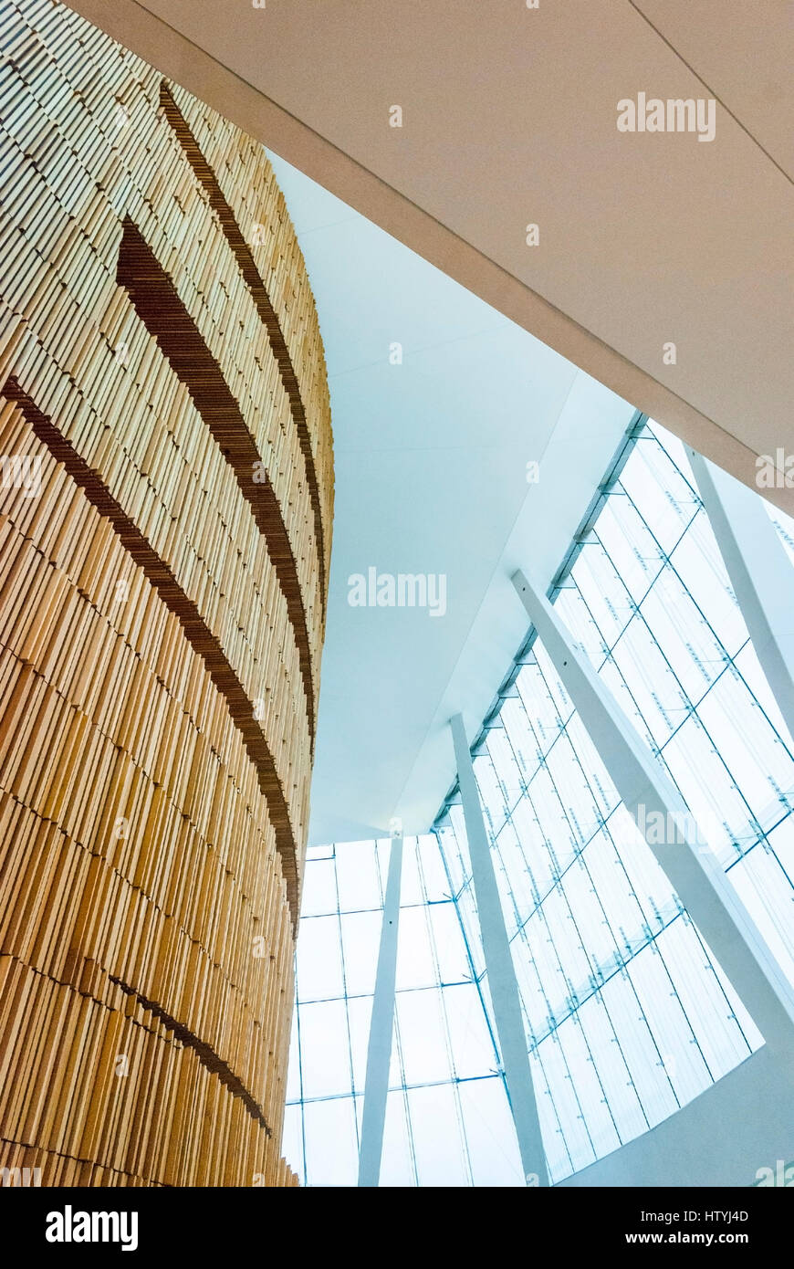 OSLO, Norvège - 28 janvier : Intérieur de l'opéra d'Oslo desiged par Snohetta et construire en 2007. Opera House est la maison de l'opéra et le ballet. T Banque D'Images