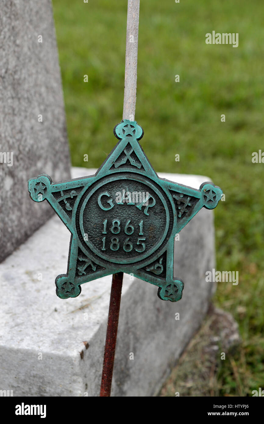 Grande armée de la République (G.A.R.) Guerre civile américaine de stèles dans le cimetière Hillside, North Adams, Massachusetts, United States. Banque D'Images