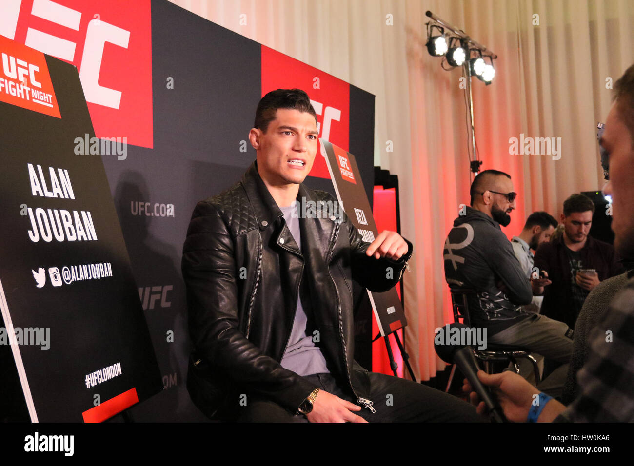 Londres, Royaume-Uni. Mar 16, 2017. Alan Jouban réponses de la part des médias avant son prochain combat UFC au cours de la Journée des médias à Londres : Glazers Hall, Londres, Angleterre. Photo par Dan Cooke.16 Décembre 2017 Crédit : Dan Cooke/Alamy Live News Banque D'Images