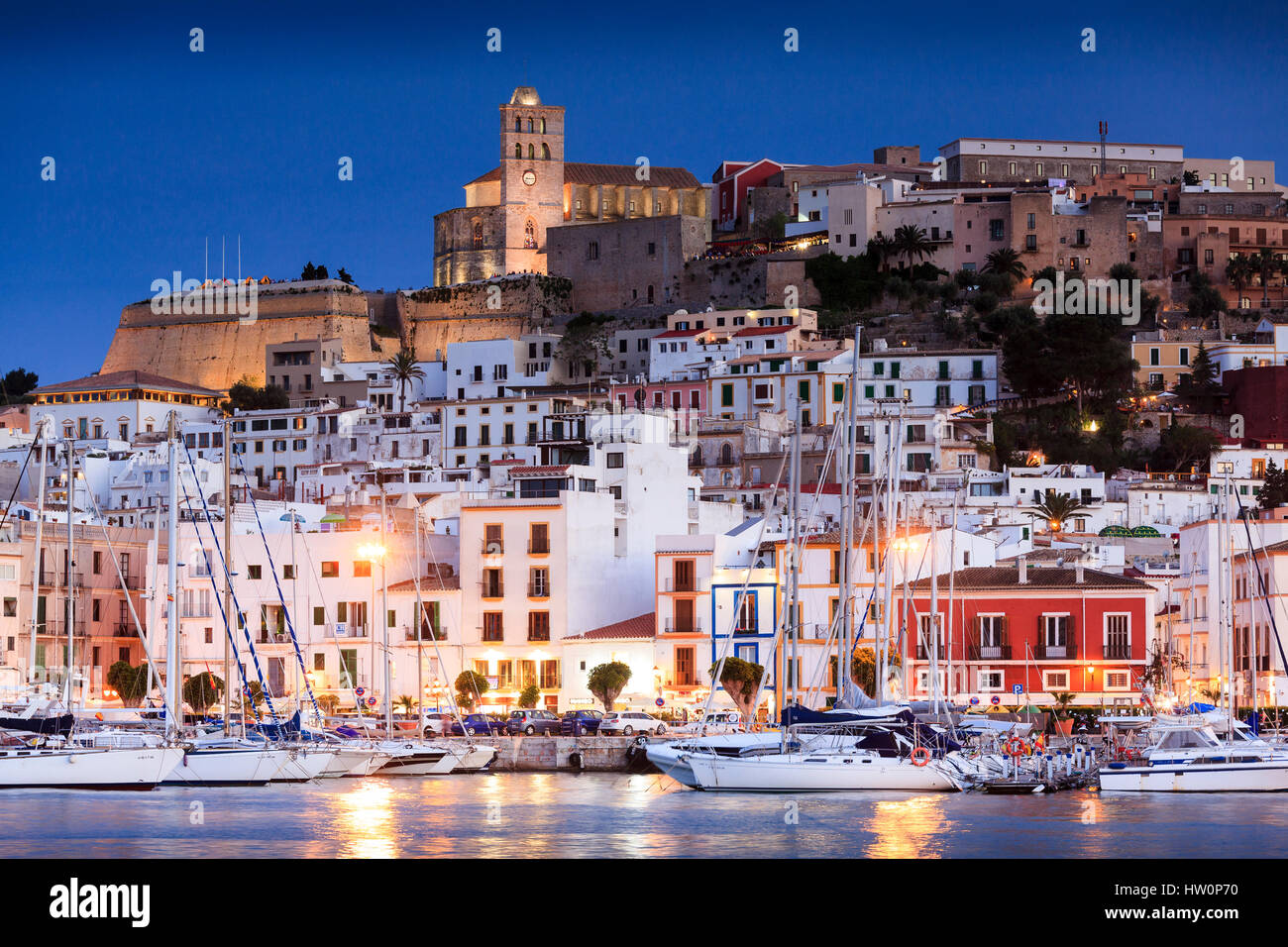 Le port de la ville d'Ibiza et de la vieille ville, Ibiza, Baléares, Espagne Banque D'Images