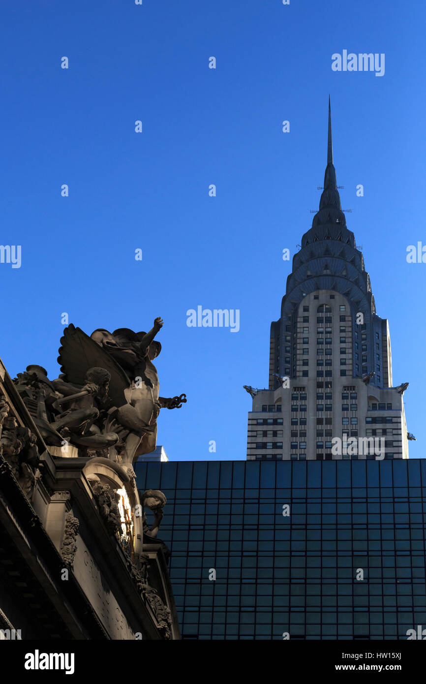USA, New York, New York, Manhattan, Grand Central Station et le Chrysler Building Banque D'Images
