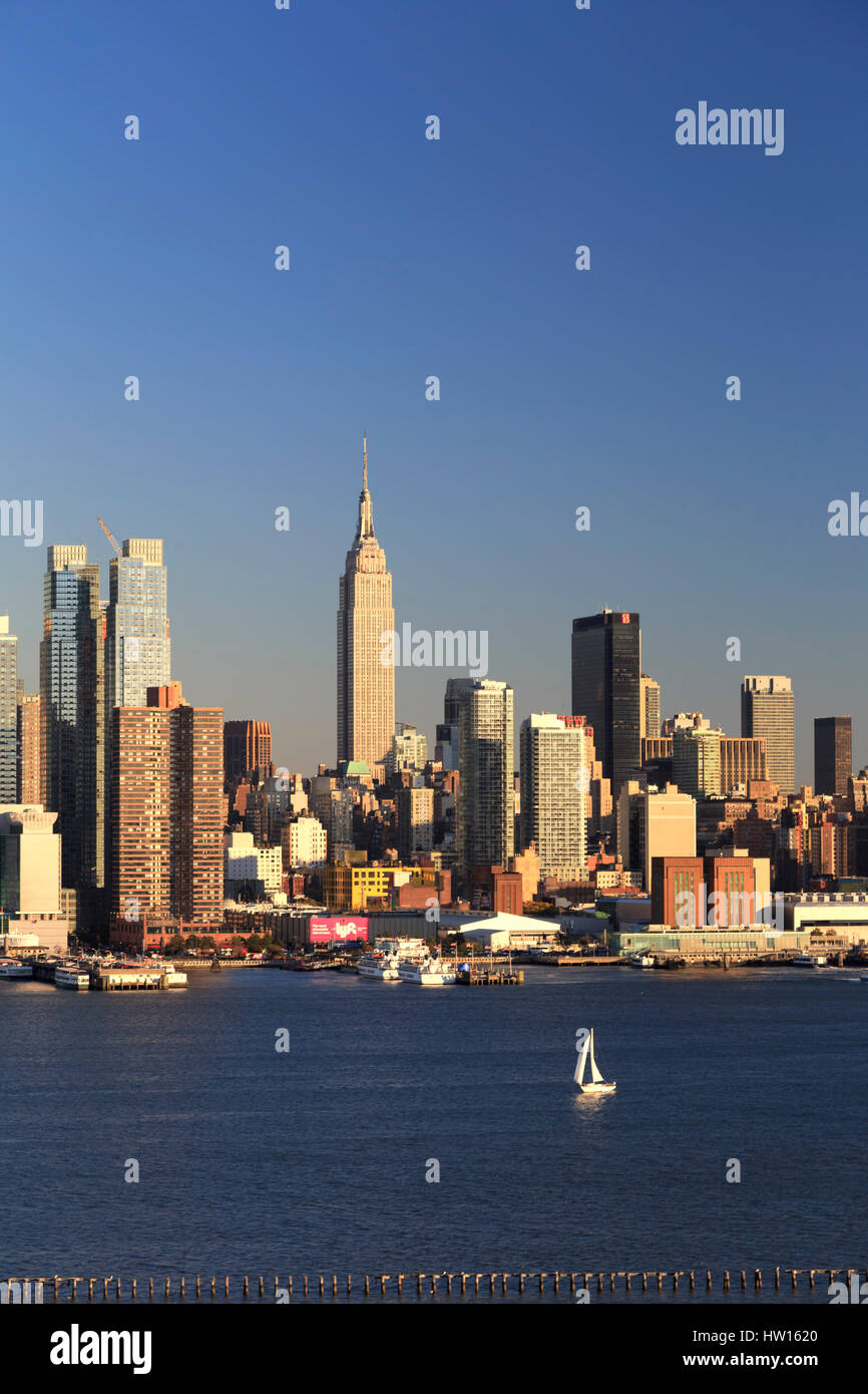 USA, New York, New York, Manhattan Skyline de New Jersey Banque D'Images