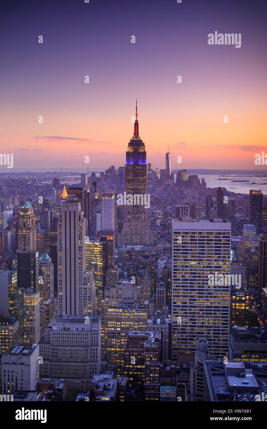 USA, New York, Manhattan, l'Observatoire Top of the Rock, Midtown Manhattan et Empire State Building Banque D'Images