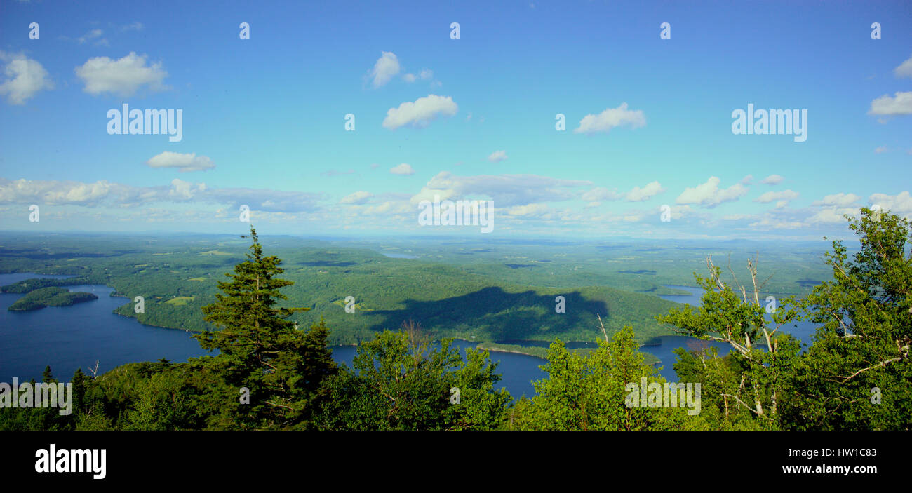 Le lac memphrémagog vu depuis le sommet du mont Owls Head Banque D'Images