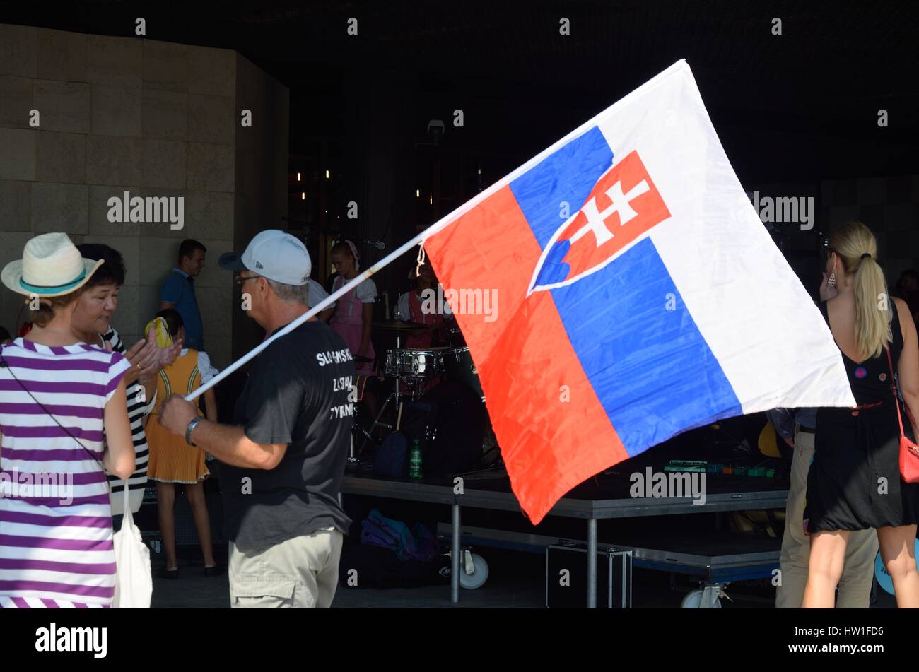 Slovaquie BRATISLAVA 1 Septembre 2015 : Drapeau Slovaque Banque D'Images