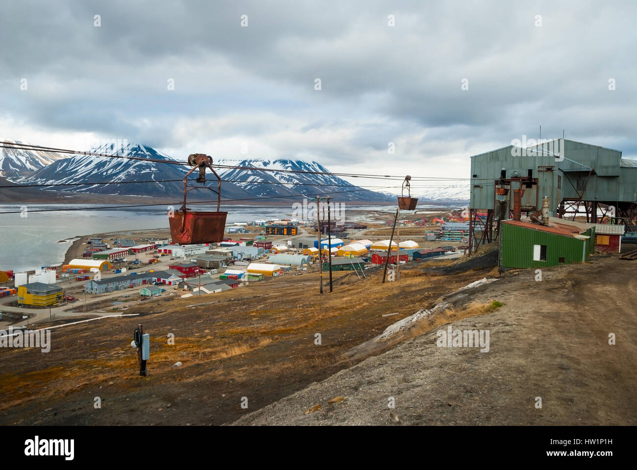 Vieux téléphérique pour le transport du charbon à Longyearbyen, Svalbard, Norvège Banque D'Images