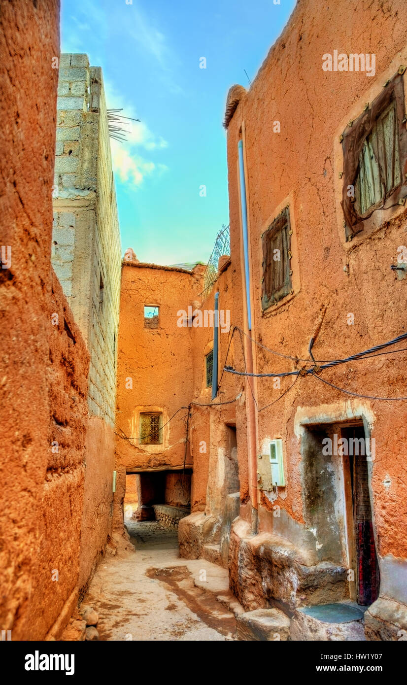 Rue de Ouarzazate, une ville du centre-sud de Maroc Banque D'Images