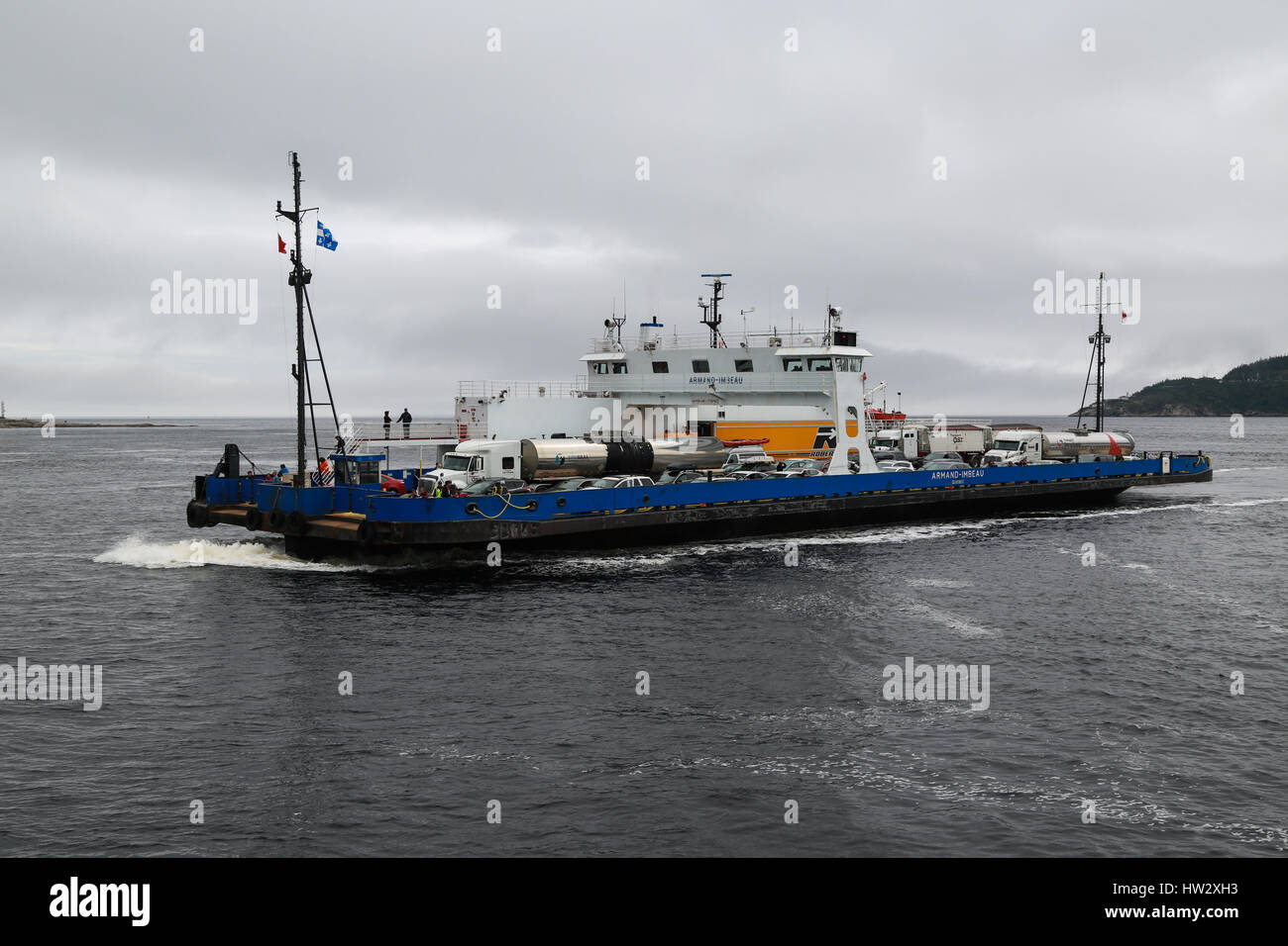 Le Tadoussac Baie Sainte Catherine Ferry Gratuit Traverse L Embouchure Du Fjord Du Saguenay Photo Stock Alamy