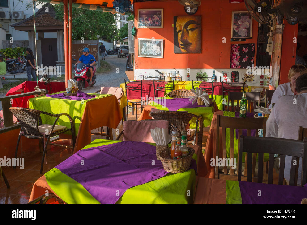 Un confortable restaurant thaïlandais du kata, Phuket, Thaïlande. 03-Mar-2017 Banque D'Images