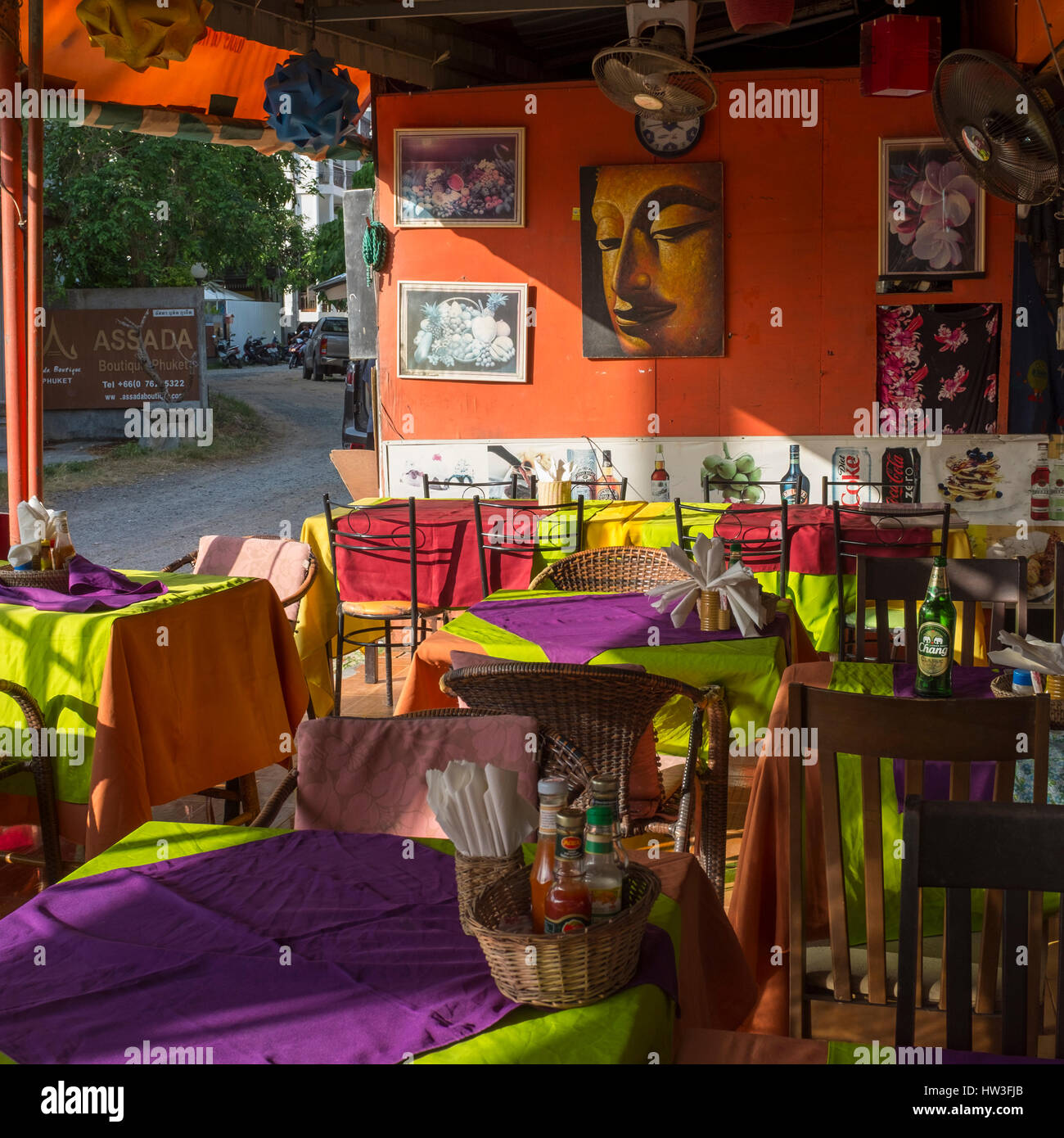 Un confortable restaurant thaïlandais du kata, Phuket, Thaïlande. 03-Mar-2017 Banque D'Images