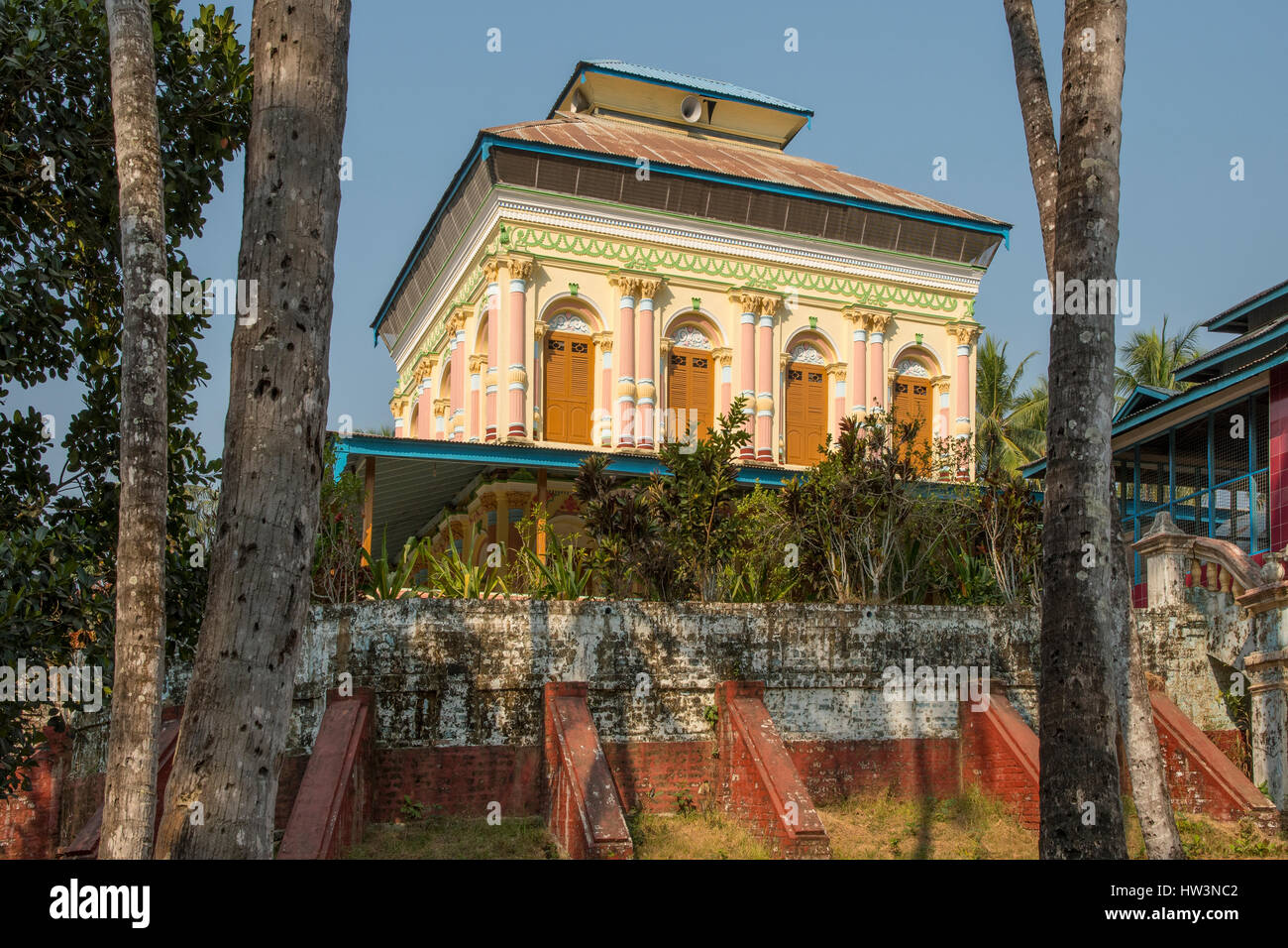 Bâtiment ancien monastère, à Danubyu, Myanmar Banque D'Images