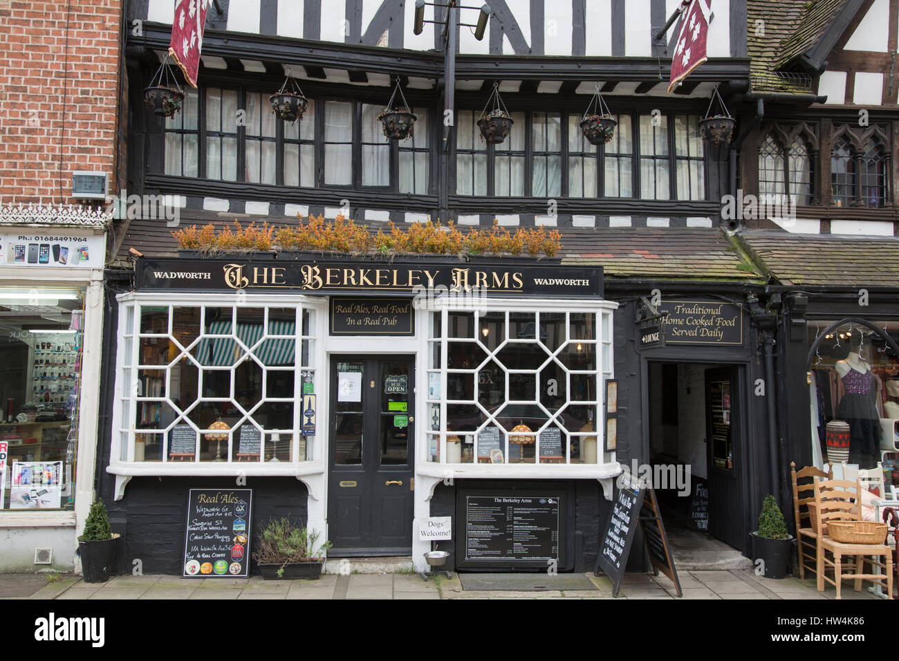 Bras de Berkeley Pub, Tewkesbury, England, UK Banque D'Images