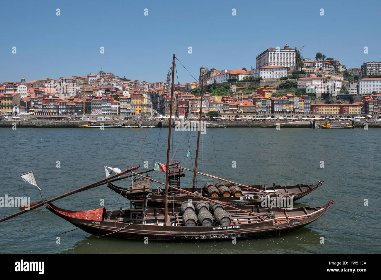 Vue panoramique sur le fleuve Douro, Porto, Portugal Ribeira Banque D'Images