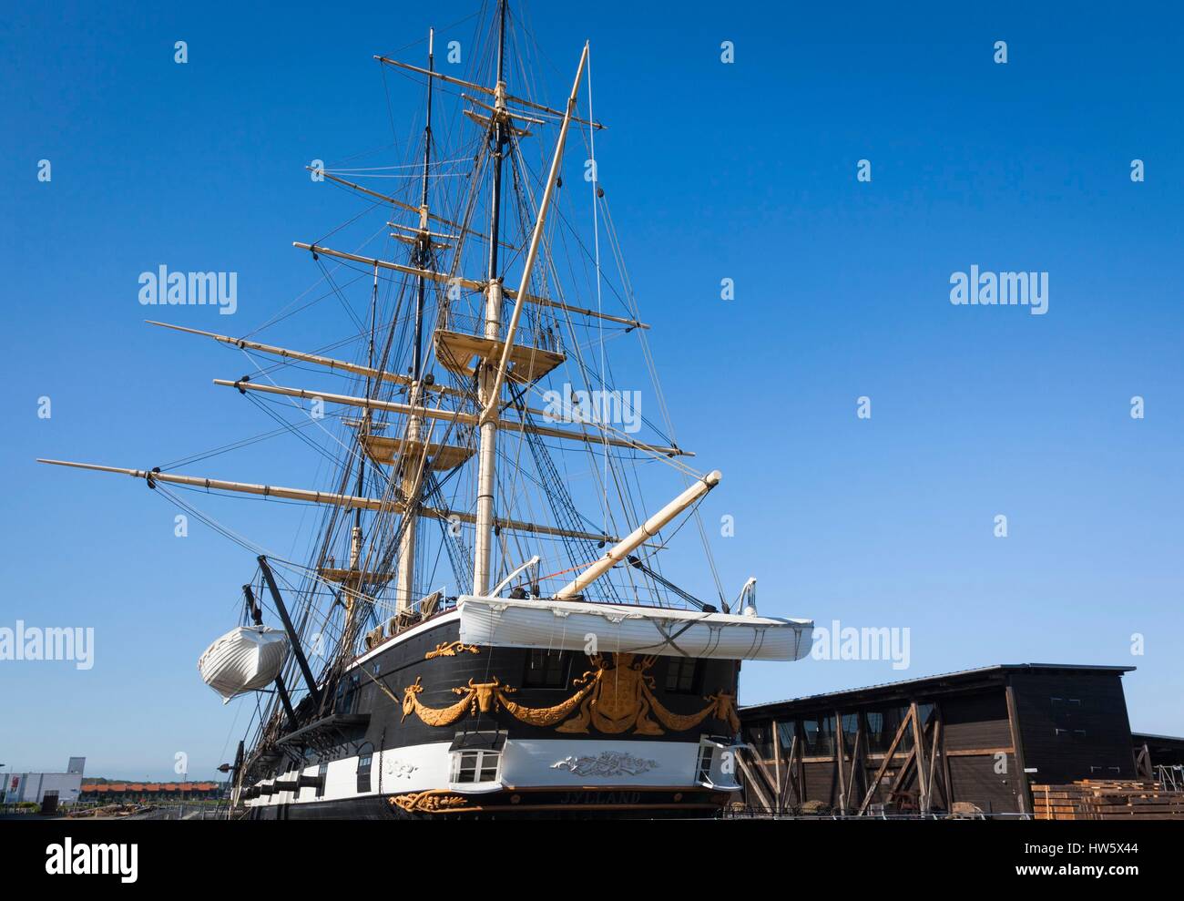 Le Danemark, le Jutland, Ebeltoft, Fregatten Jylland, bateau en bois le plus long du monde. Banque D'Images