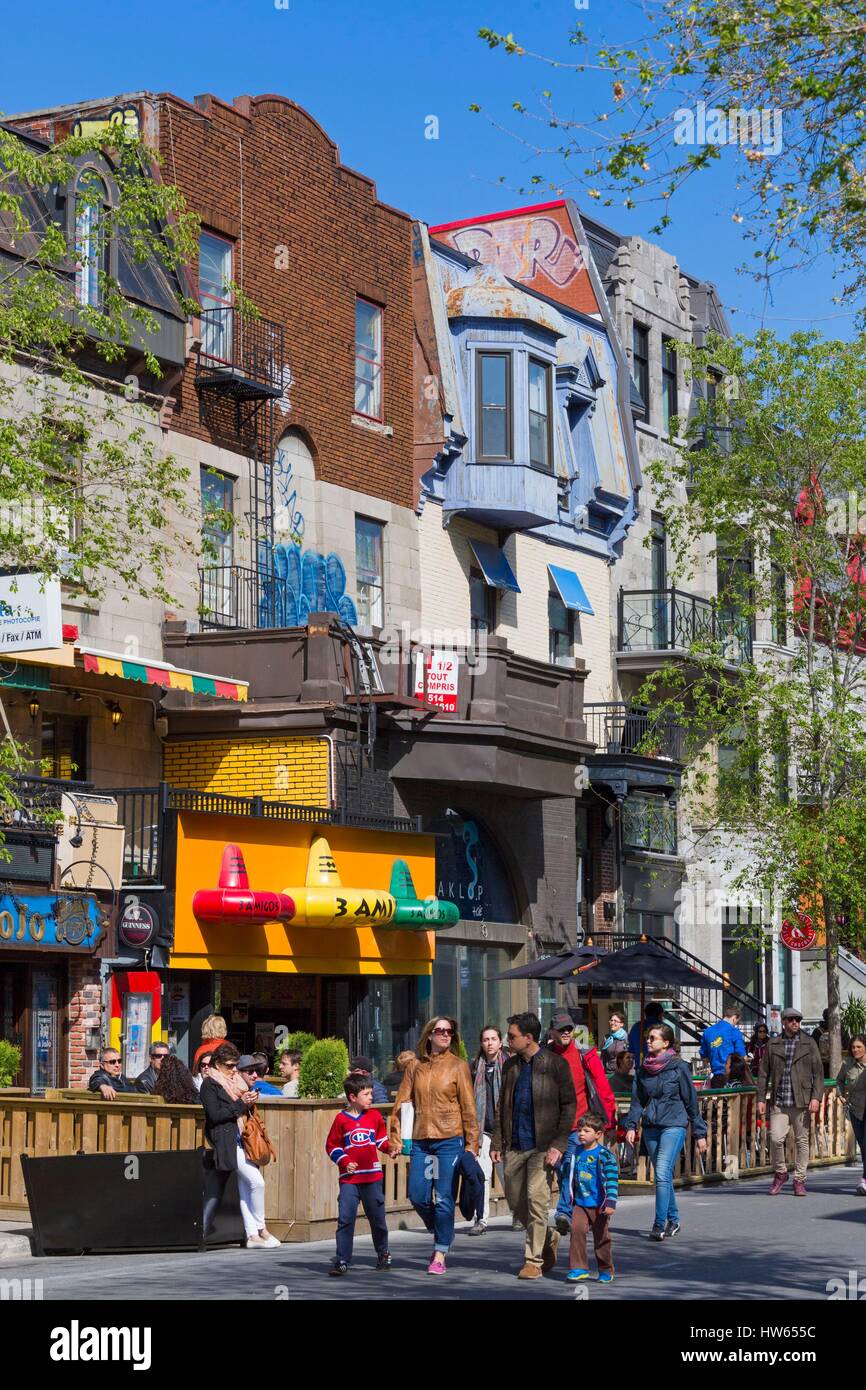 Canada, Québec, Montréal, le Quartier Latin, la rue Saint Denis et d'une terrasse, le restaurant 3 Amigos Banque D'Images