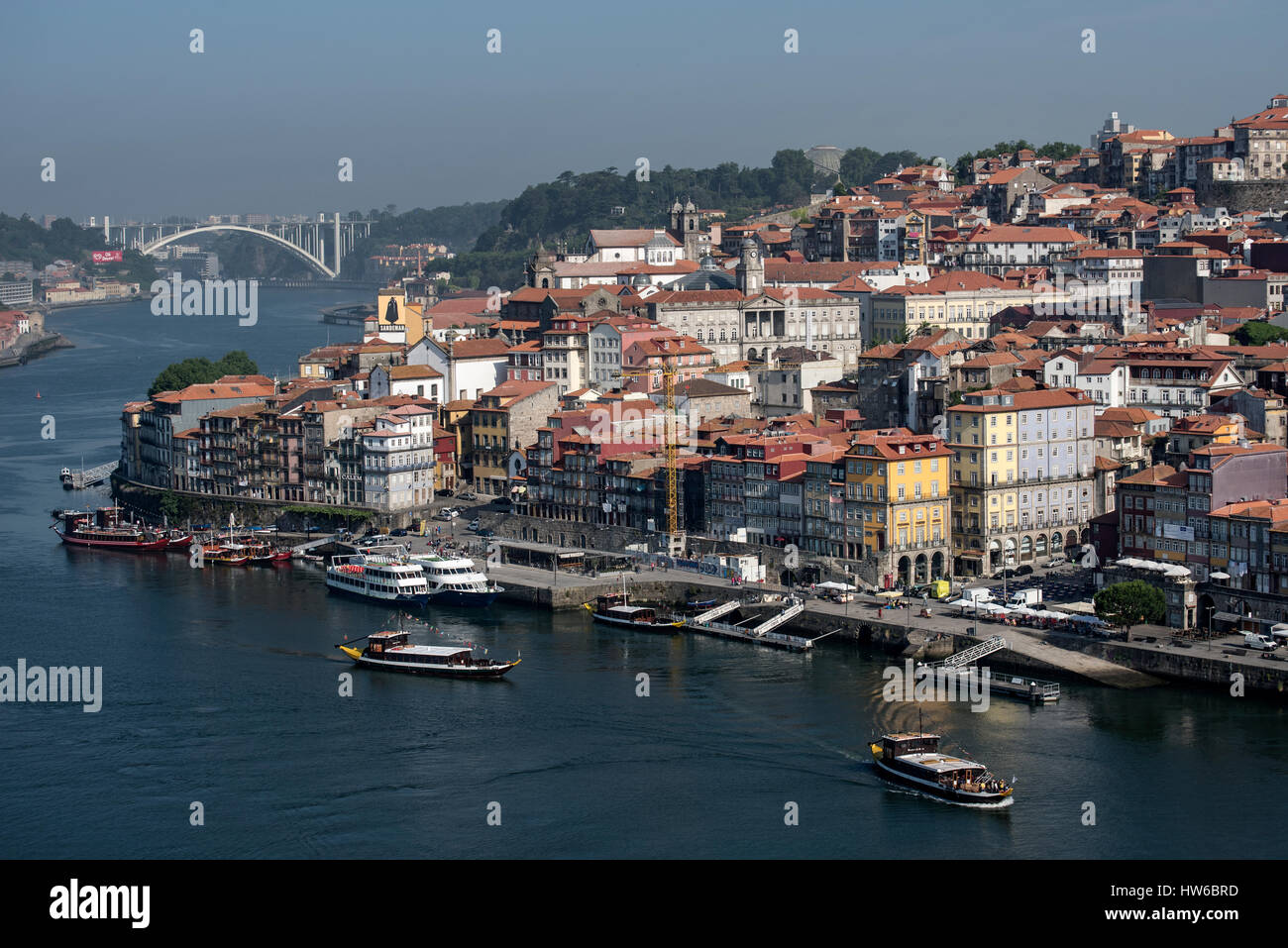 Vue aérienne de la rivière Douro, Porto Portugal Banque D'Images