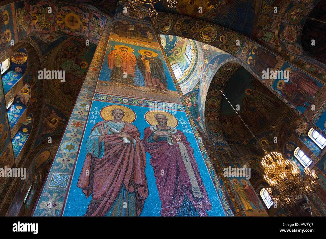 La Russie, Saint-Pétersbourg, Centre, Eglise du Sauveur du sang versé, de l'intérieur des mosaïques de verre Banque D'Images