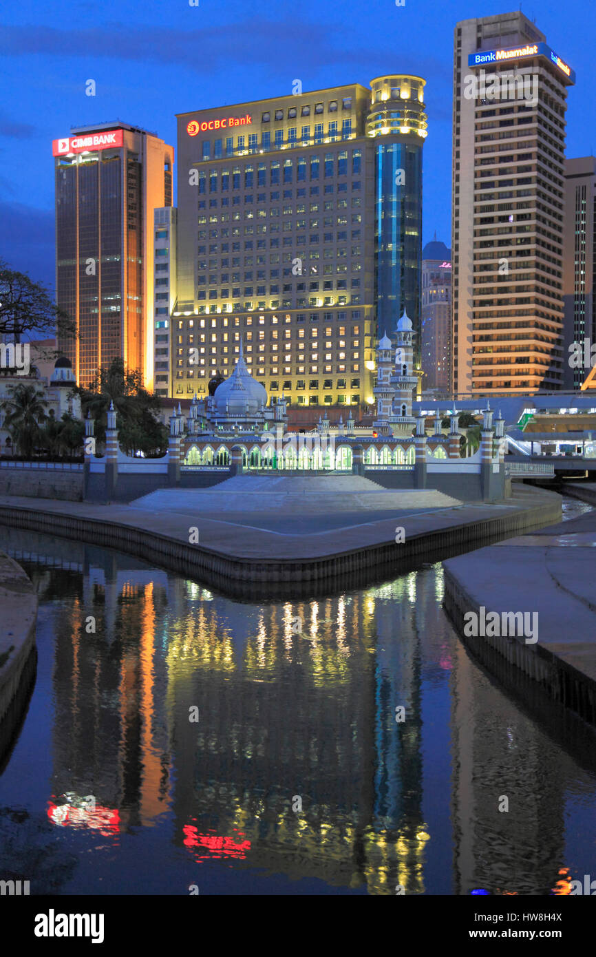 La Malaisie, Kuala Lumpur, la mosquée Masjid Jamek, Skyline, confluent des rivières Klang et Gambak, Banque D'Images