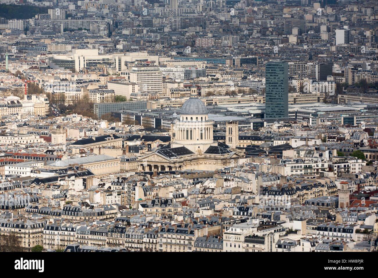 France, Paris, le Panthéon par Jacques-Germain Soufflot, concepteur de la Bastille, l'Opéra de la Bastille et la Colonne de Juillet vu de la tour Montparnasse (vue aérienne) Banque D'Images