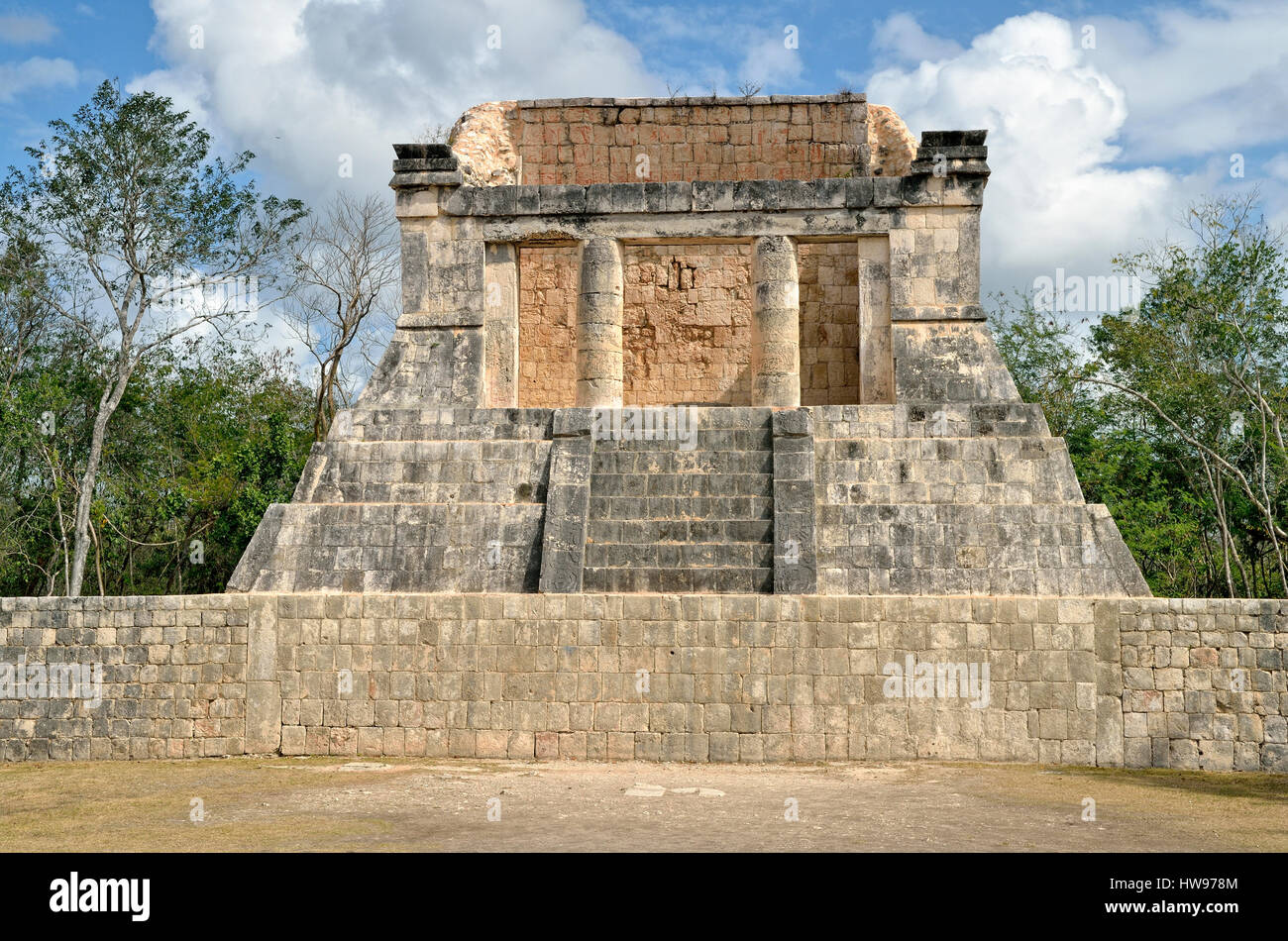 Templo del Hombre Barbado, Temple de l'Homme barbu, historique ville maya de Chichen Itza, pistes, Yucatan, Mexique Banque D'Images