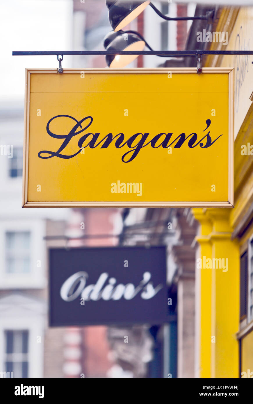 Langan's Bistro, restaurant, Marylebone (maintenant fermée) Devonshire Street, Londres W1, England, UK Banque D'Images