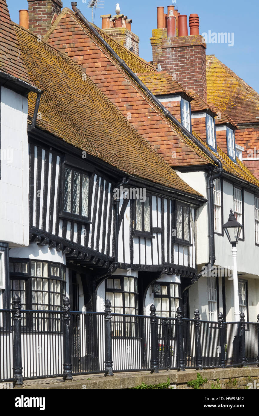 La vieille ville de Hastings High Street, maisons à colombages sur la chaussée, East Sussex, Angleterre, Grande-Bretagne, Royaume-Uni, GO, Banque D'Images