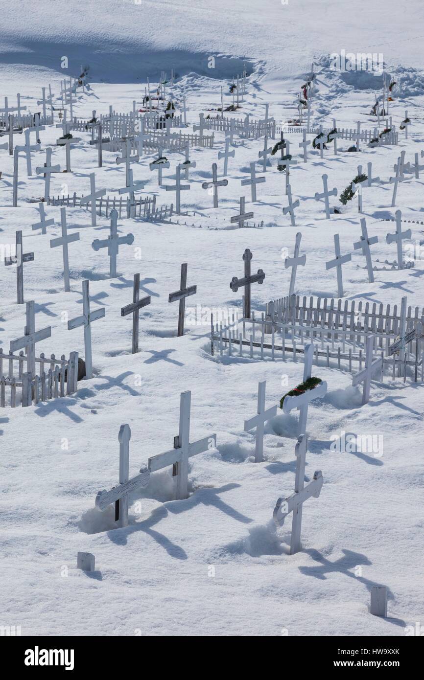 Le Groenland, baie de Disko, Ilulissat, bay cimetière côté sous la neige Banque D'Images