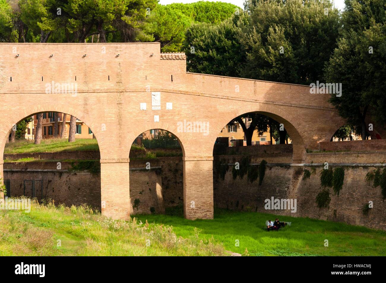 L'Italie, Latium, Rome, centre historique classé au Patrimoine Mondial de l'UNESCO, Passetto di Borgo ou Passetto, augmentation de passage qui relie la Cité du Vatican Banque D'Images