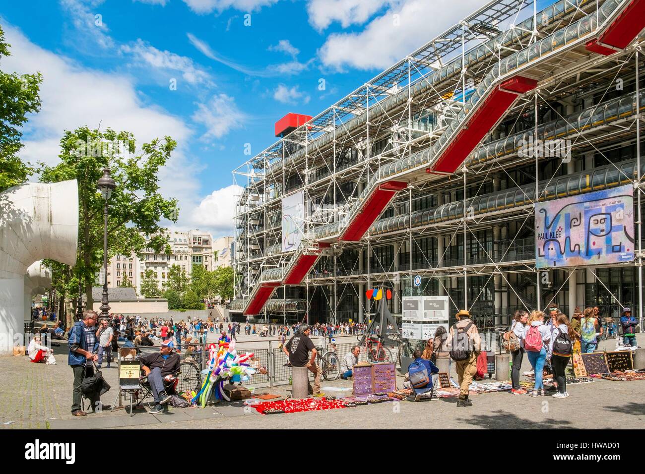 France, Paris, le Centre Georges Pompidou Beaubourg également connu sous le nom de Enzo Piano architectes, Richard Rogers et Gianfranco Franchini Banque D'Images