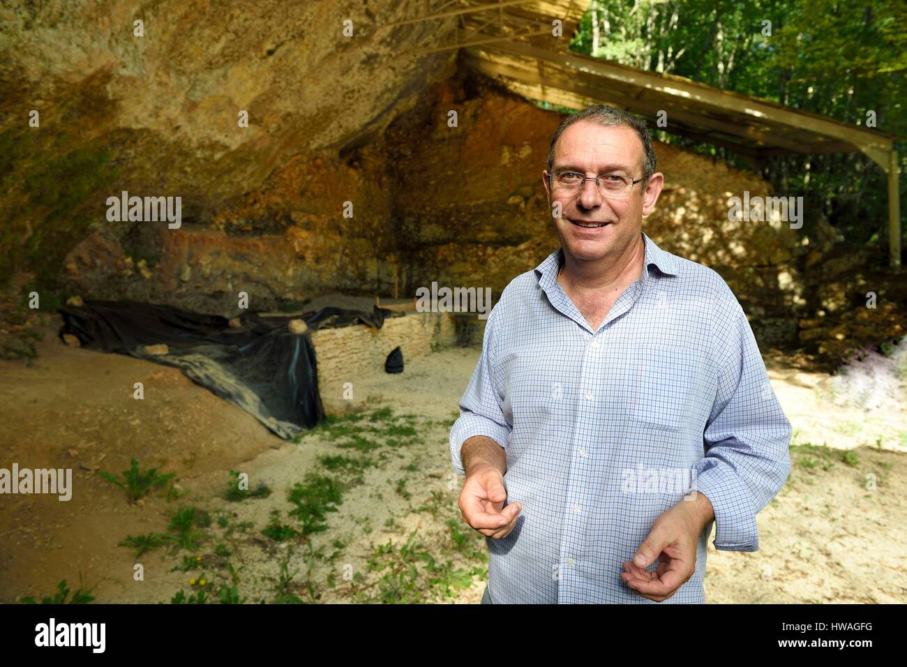 France, dordogne, Périgord Noir, vallée de la vézère, Les Eyzies de Tayac Sireuil, classé au Patrimoine Mondial de l'UNESCO, l'abri préhistorique de la Ferrassie Preh Banque D'Images