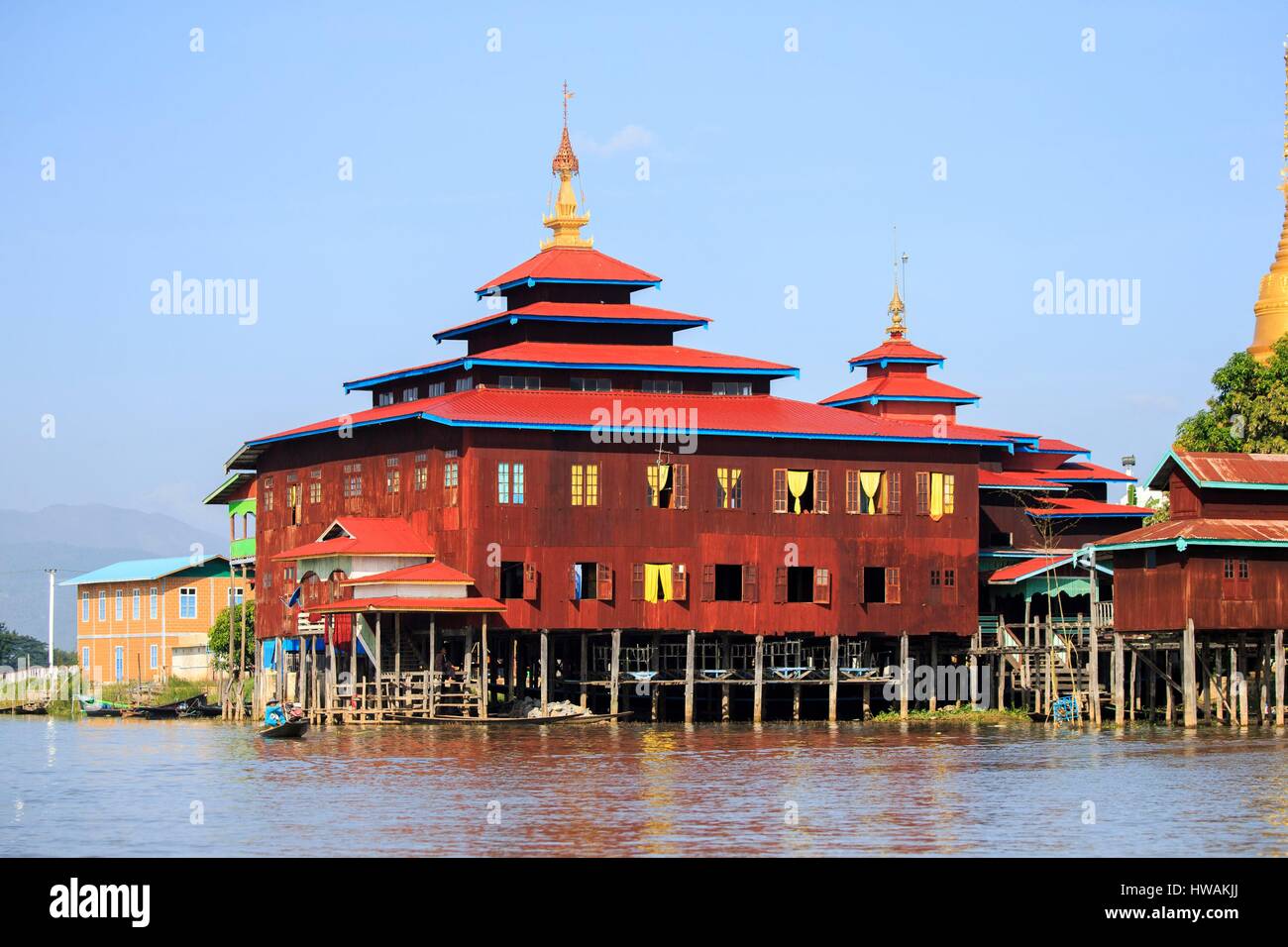 Le Myanmar, l'État de Shan, Sagar, lac Inle, village, village flottant Banque D'Images