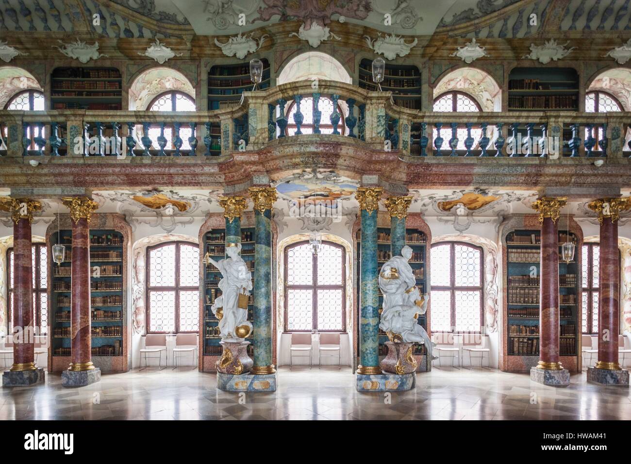 Rococo style library built in 1760 Banque de photographies et d’images ...