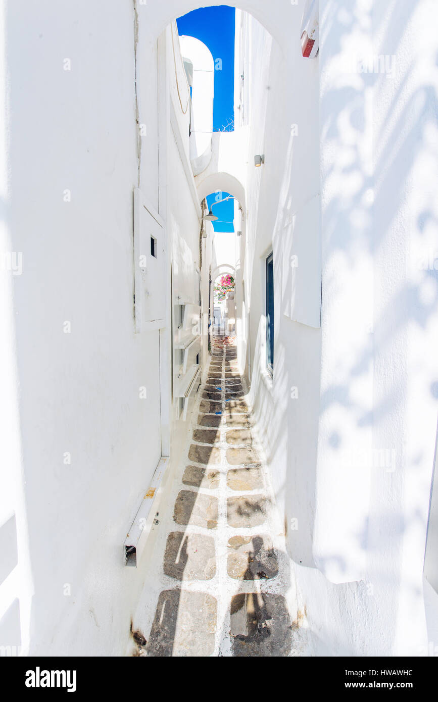 Rues étroites de la vieille ville de Mykonos, l'île de Mykonos, Cyclades, Grèce Banque D'Images