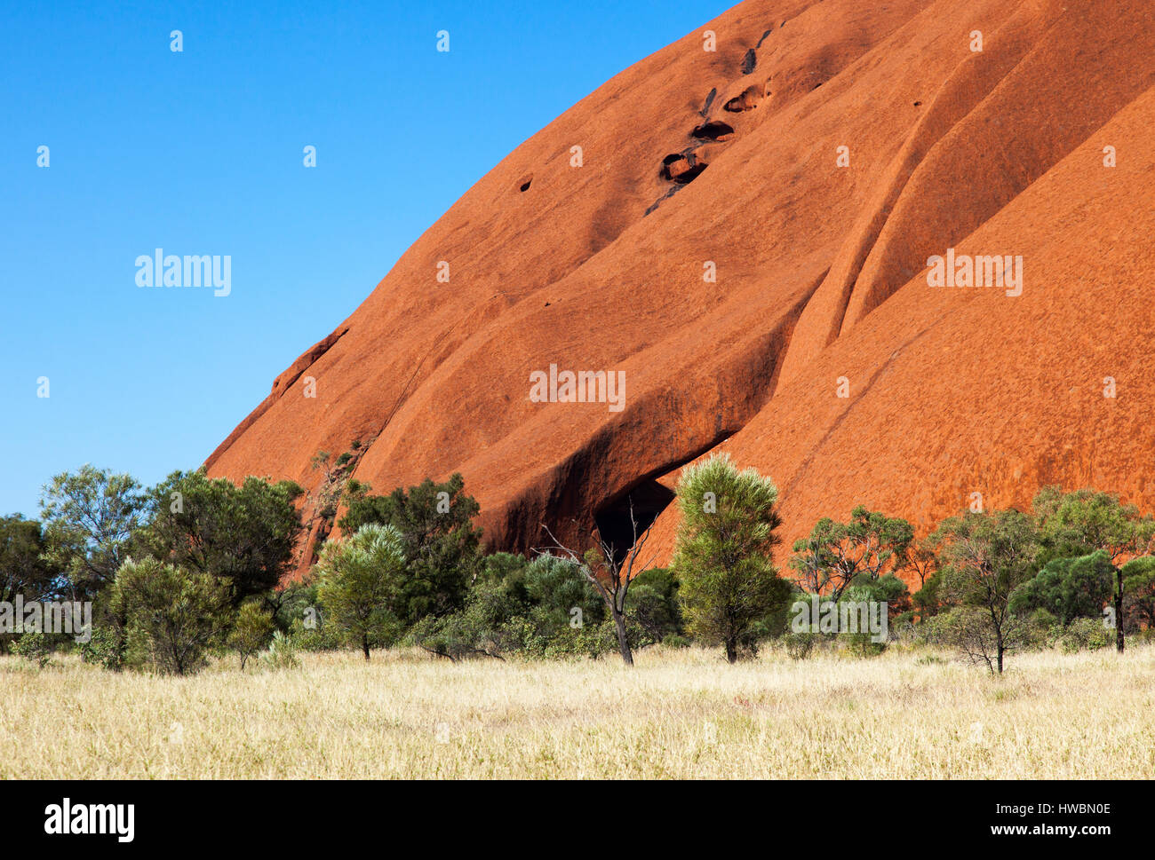 Uluru, le Parc National d'Uluru-Kata Tjuta, Territoire du Nord, Australie Banque D'Images