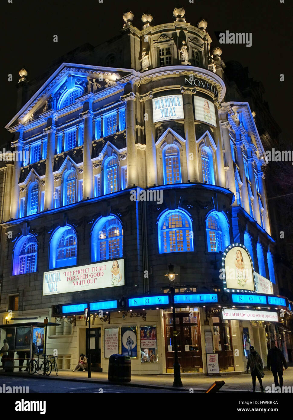 Ivor Novello Theatre dans Aldwych, London, montrant 'Mamma Mia' musical Banque D'Images