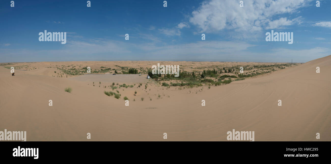 Dunes de sable dans un désert, Désert de Kubuqi, Ordos, Inner Mongolia, China Banque D'Images