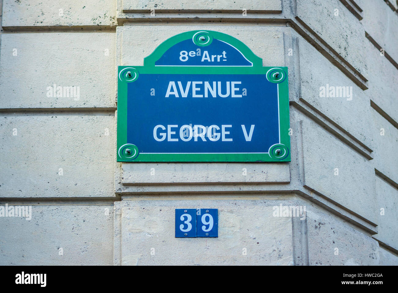 Avenue Georges V street sign. Paris. France Banque D'Images