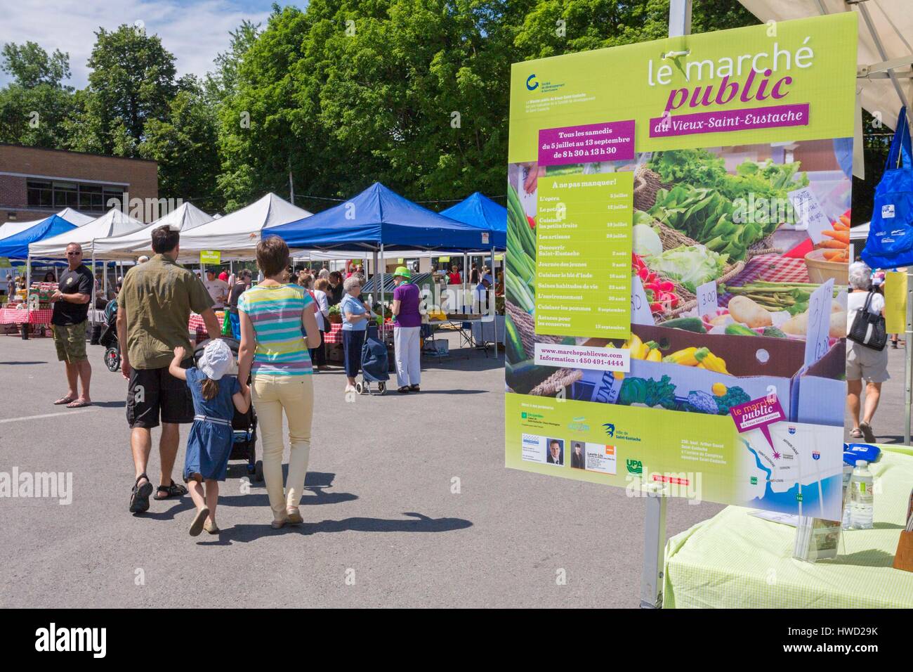 Le Canada, la province du Québec, les Laurentides, les basses Laurentides, la route panoramique, le chemin du terroir, Saint Eustache Saint Eustache, vieux, le public de l'été marché plein air Banque D'Images