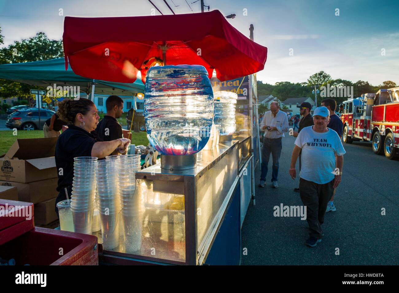 United States, Massachusetts, Cape Ann, Rockport, quatrième de juillet, Indépendance Day Parade, stand de boissons gazeuses Banque D'Images