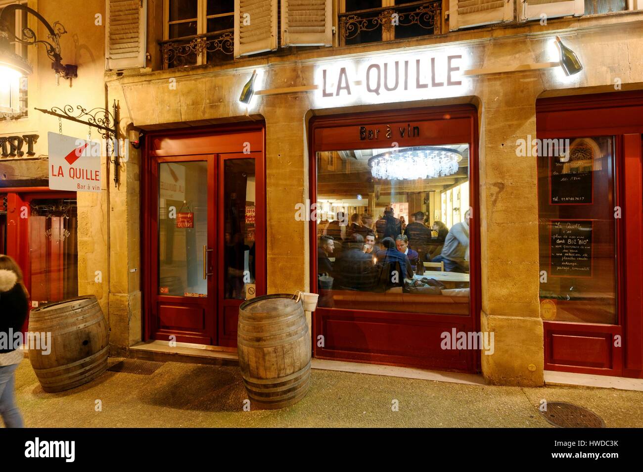 France, Moselle, Metz, La quille vine bar, 27, place de la Chambre Photo  Stock - Alamy