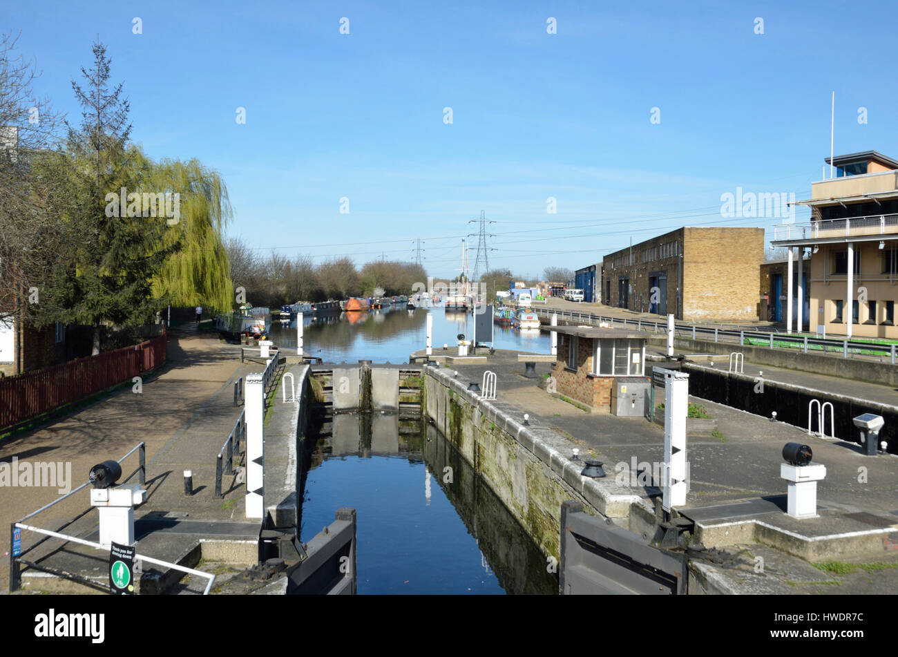 La navigation de la rivière Lea 17, Blocage de Tottenham Tottenham Hale, Londres, Royaume-Uni. Banque D'Images