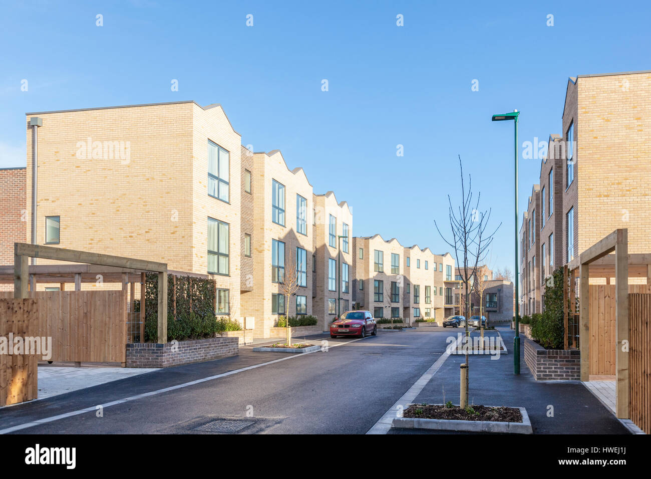 Maisons nouvellement construites. Bassin de Trent, un développement de nouveaux logements sur les anciens terrains industriels, Nottingham, England, UK Banque D'Images