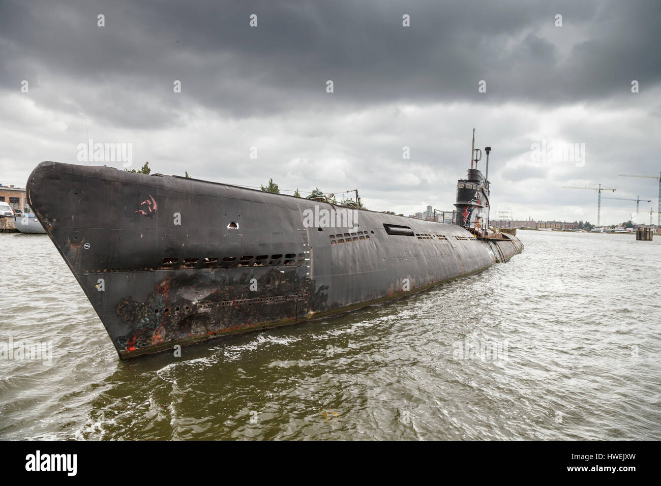 Un sous-marin soviétique de classe Zulu, ancré dans le port de NDSM, Amsterdam, Hollande. Banque D'Images