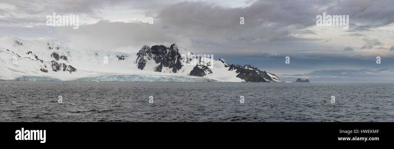 Vue panoramique de l'île de Livingstone, détroit anglais, l'Antarctique Banque D'Images