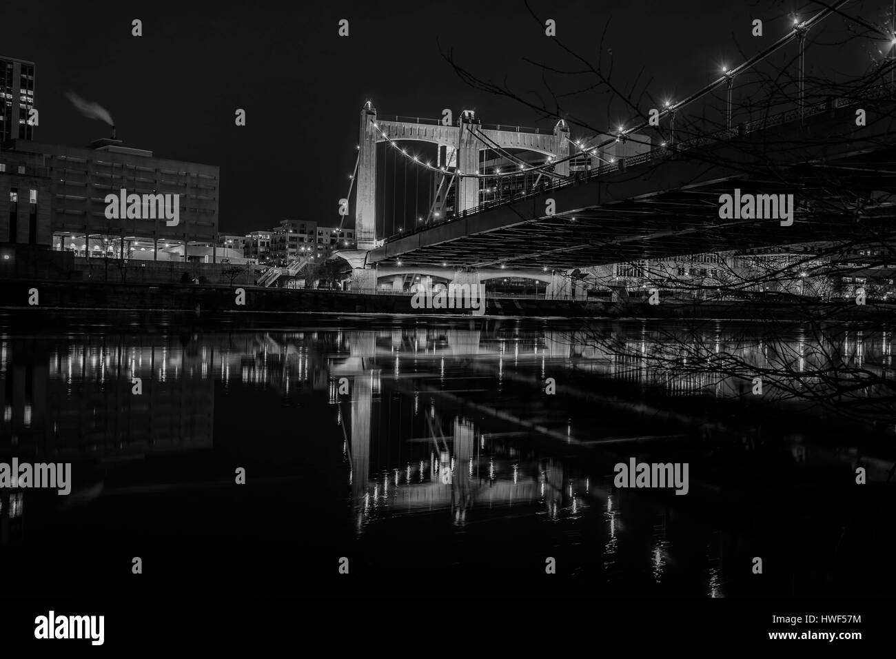 Minneapolis cityscape at night. Banque D'Images