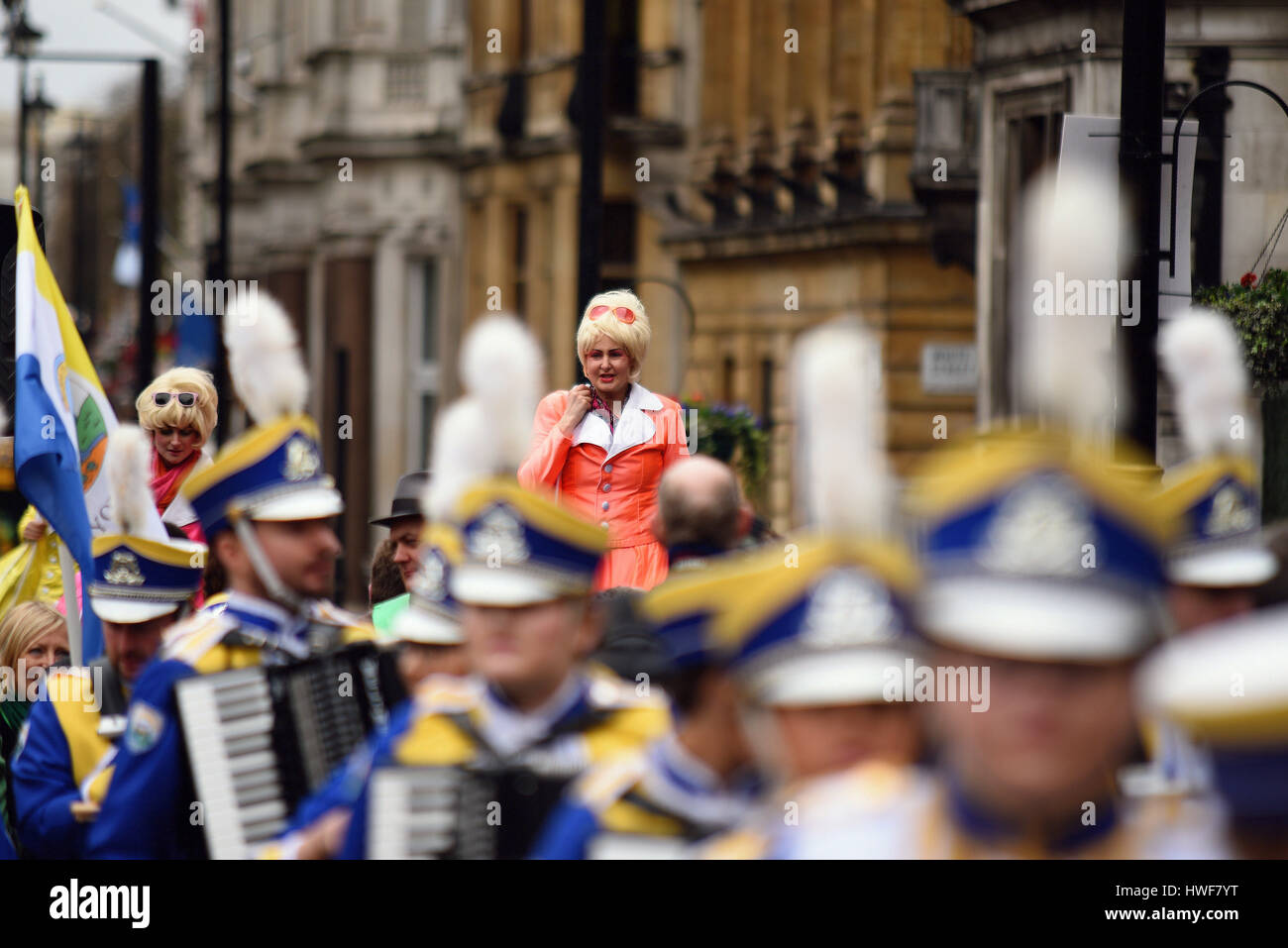 Mayobridge Band Irish Marching band au défilé de la Saint-Patrick de 2017 à Londres, au Royaume-Uni. 7 Fois Tous Les Champions De Fleadh D'Irlande. Banque D'Images