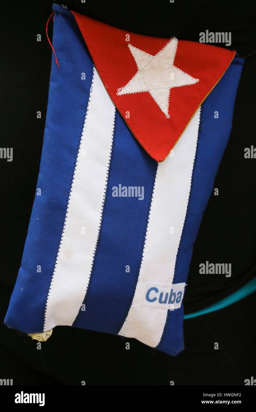 Cuba, la Havane, sac à main aux couleurs de l'drapeau cubain Banque D'Images