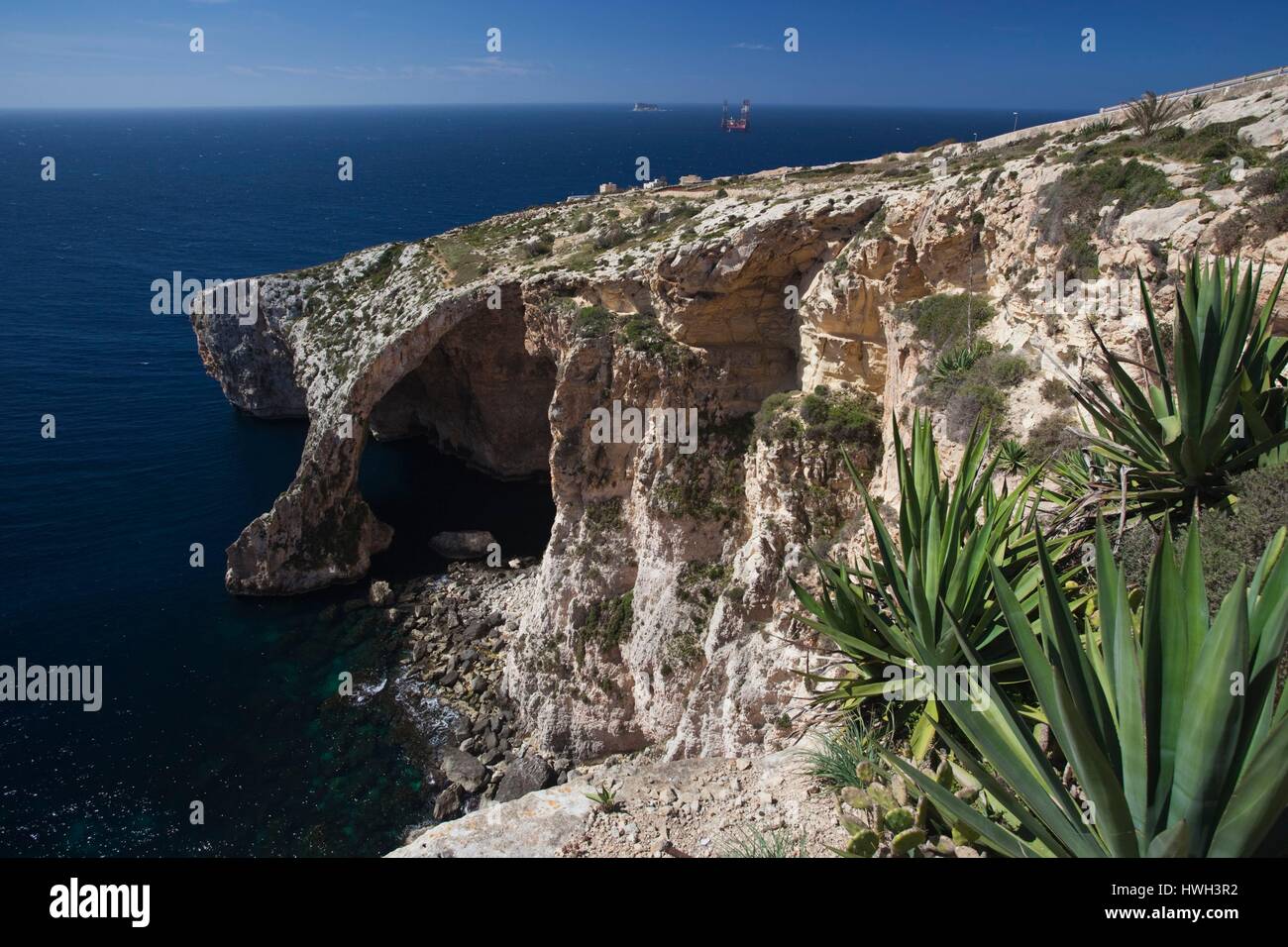 Malte, au sud-est, Wied iz-Zurrieq, Grotte Bleue rock formation Banque D'Images