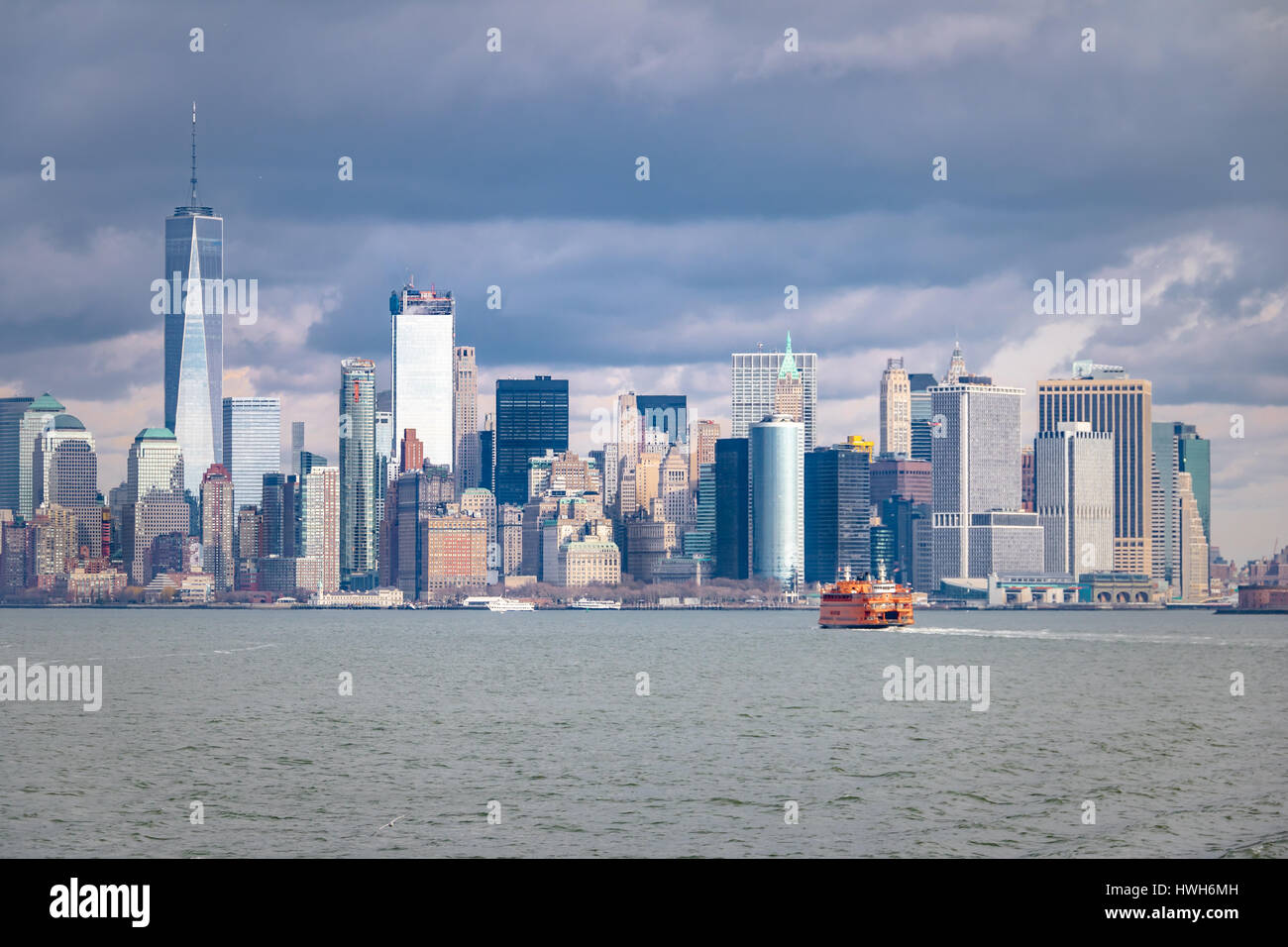 Ferry de Staten Island et Manhattan Skyline - New York, USA Banque D'Images